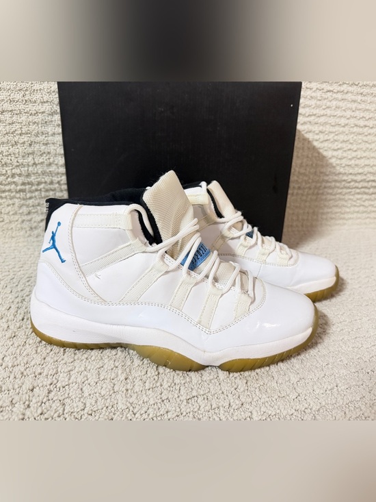 Jordan Other - Nike Air Jordan 11 Retro Legend Blue GS White
University Blue Size 8.5Y
